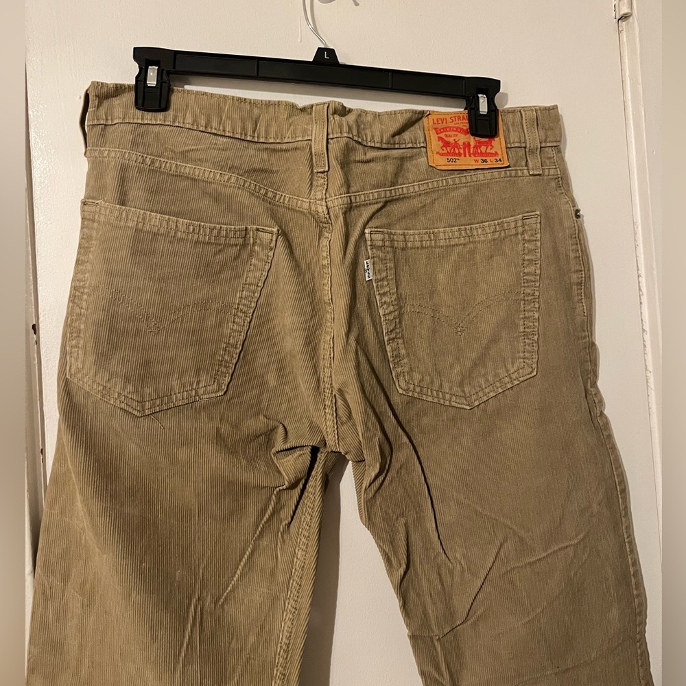 Levis 502 36x34 mens corduroy
